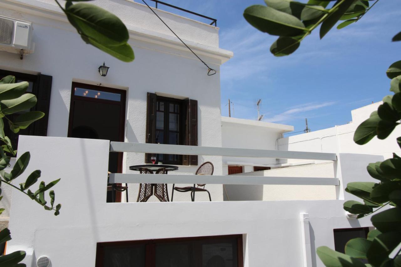 Plaka Philoxenia Apartments Exterior photo
