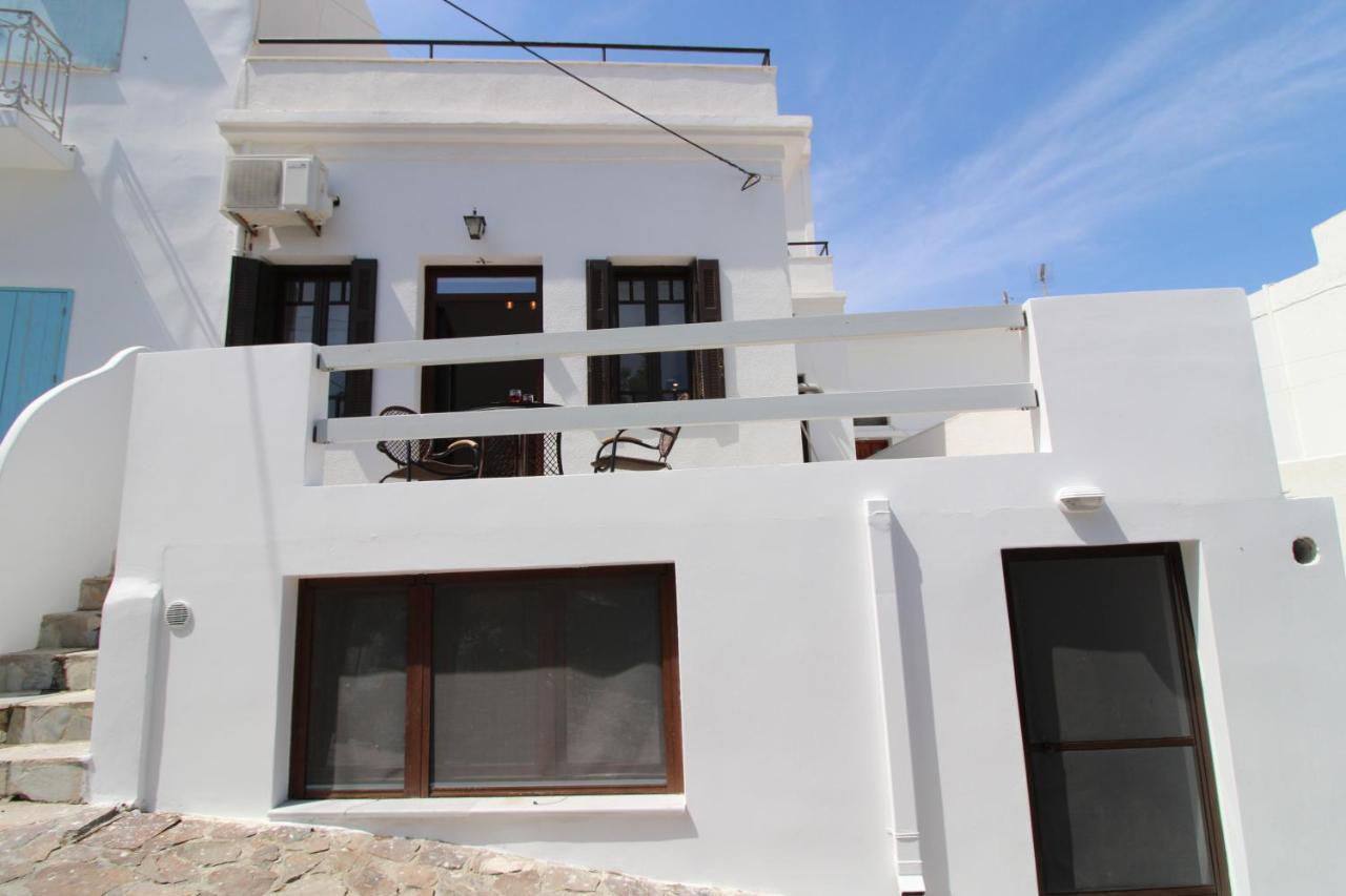 Plaka Philoxenia Apartments Exterior photo