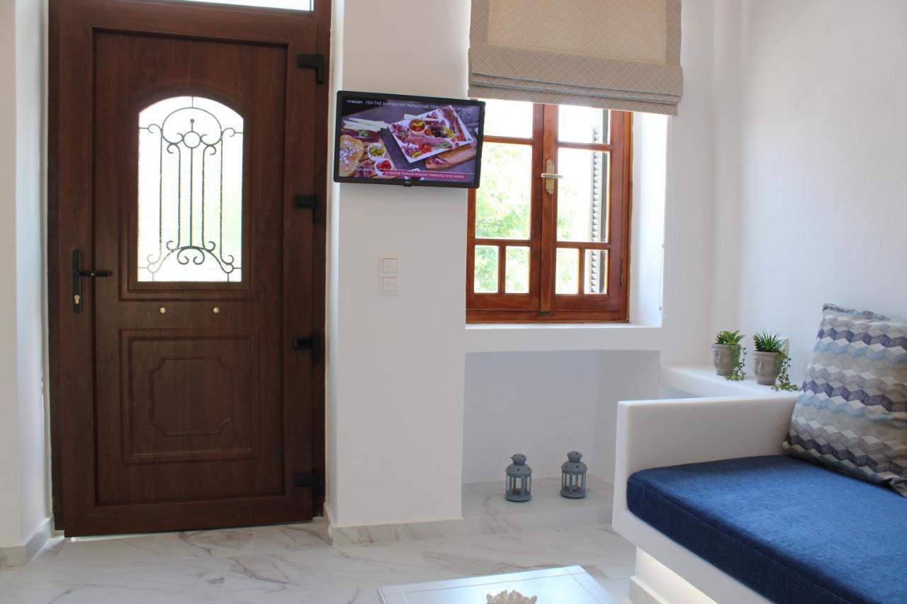 Plaka Philoxenia Apartments Exterior photo