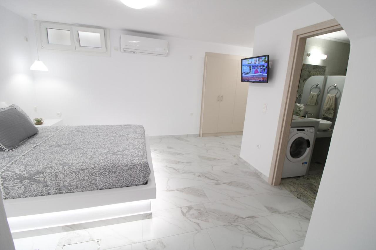 Plaka Philoxenia Apartments Exterior photo