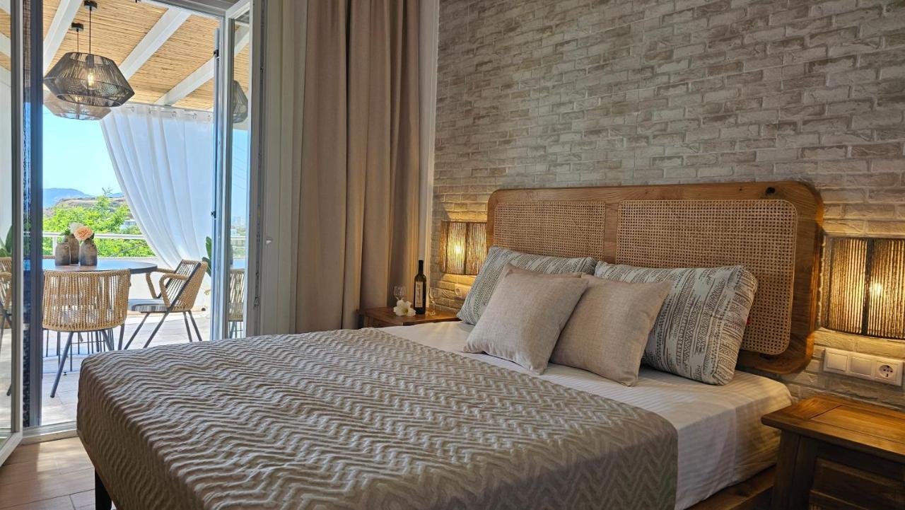 Plaka Philoxenia Apartments Exterior photo