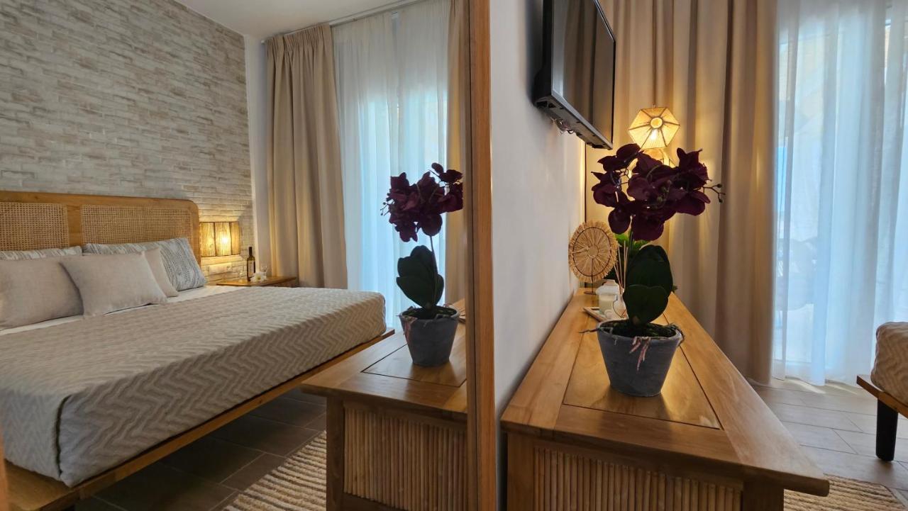 Plaka Philoxenia Apartments Exterior photo