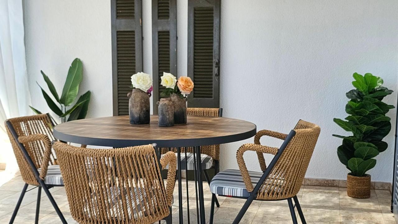 Plaka Philoxenia Apartments Exterior photo