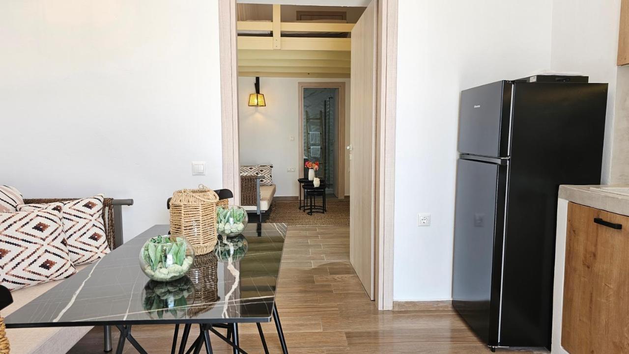 Plaka Philoxenia Apartments Exterior photo